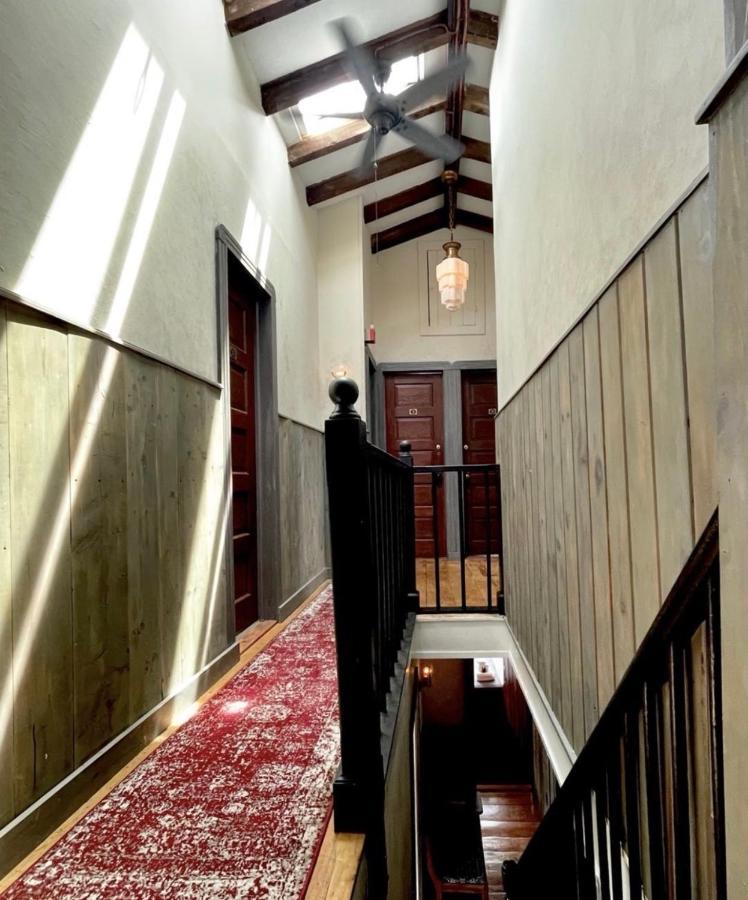 Crew'S Quarters Boarding House - Caters To Men Ξενοδοχείο Προβινστάουν Εξωτερικό φωτογραφία