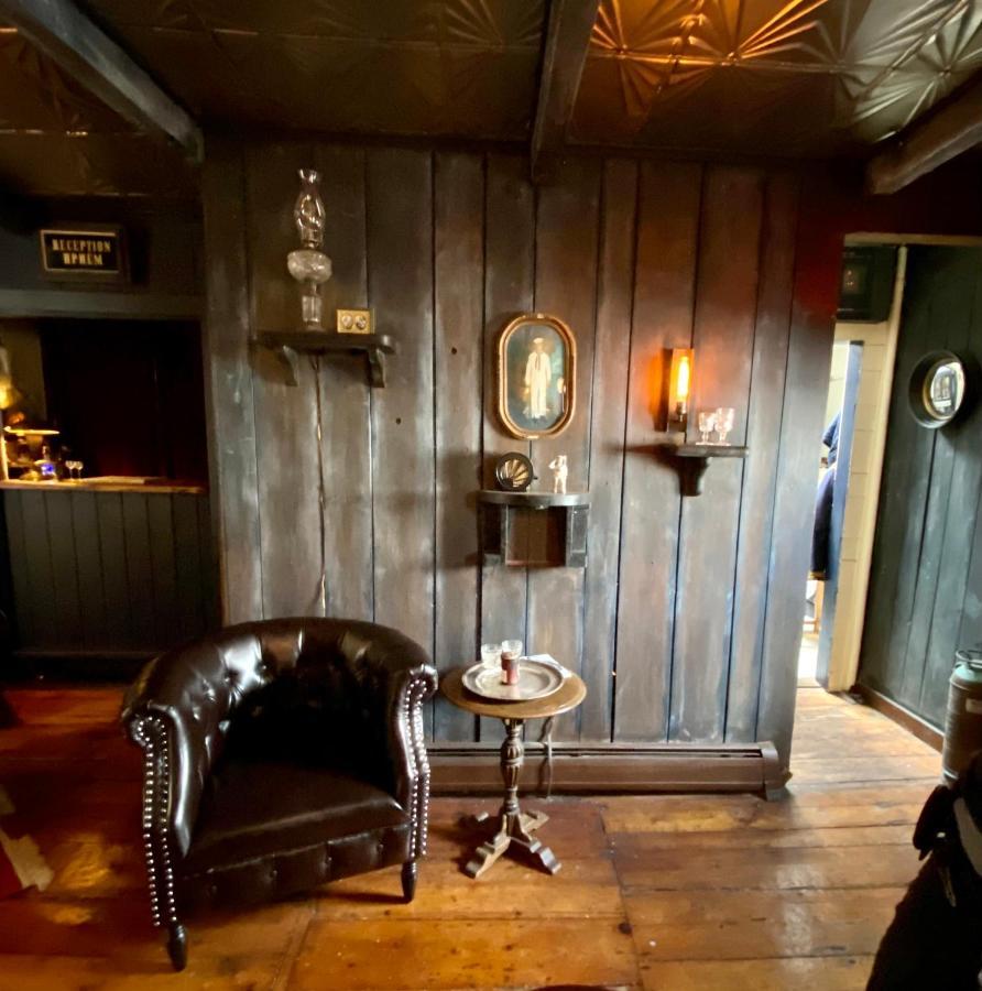 Crew'S Quarters Boarding House - Caters To Men Ξενοδοχείο Προβινστάουν Εξωτερικό φωτογραφία