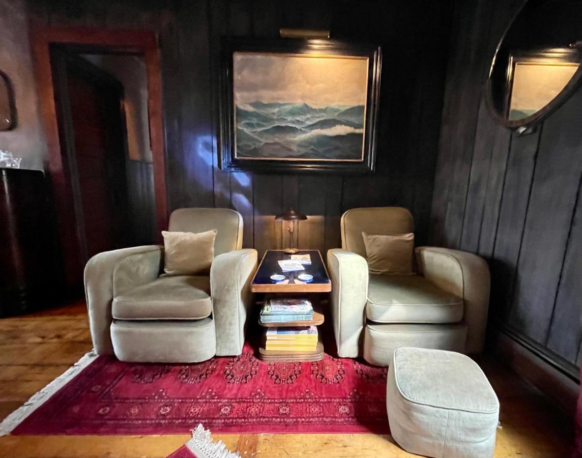 Crew'S Quarters Boarding House - Caters To Men Ξενοδοχείο Προβινστάουν Εξωτερικό φωτογραφία