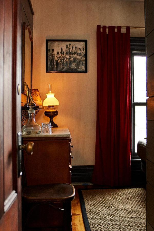 Crew'S Quarters Boarding House - Caters To Men Ξενοδοχείο Προβινστάουν Εξωτερικό φωτογραφία