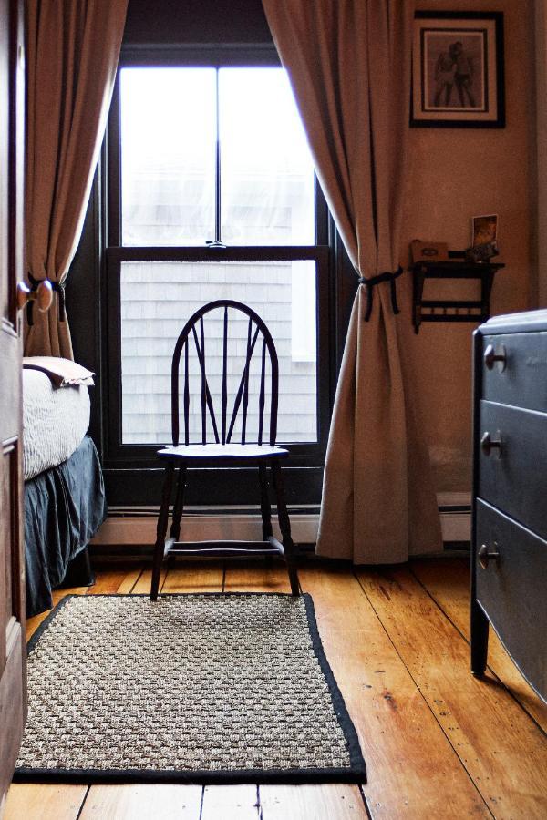 Crew'S Quarters Boarding House - Caters To Men Ξενοδοχείο Προβινστάουν Εξωτερικό φωτογραφία
